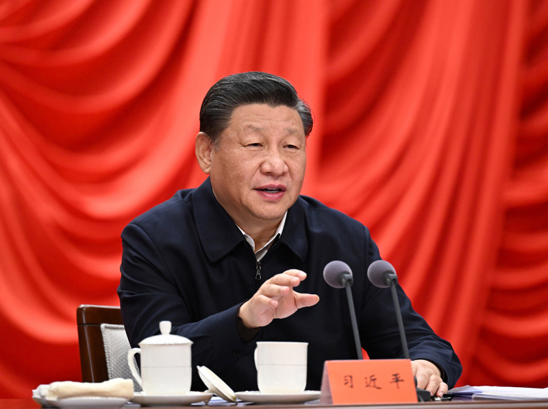 　　1月11日，省部級(jí)主要領(lǐng)導(dǎo)干部學(xué)習(xí)貫徹黨的十九屆六中全會(huì)精神專題研討班在中央黨校（國(guó)家行政學(xué)院）開(kāi)班。中共中央總書(shū)記、國(guó)家主席、中央軍委主席習(xí)近平在開(kāi)班式上發(fā)表重要講話。新華社記者 李學(xué)仁 攝